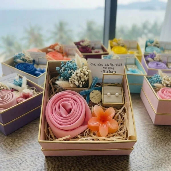 qua-xanh-viet-mung-tam-thang-ba-03-1